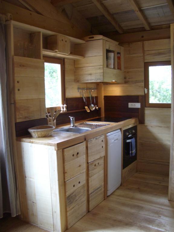 Les Cabanes Du Tertre Urval Exteriér fotografie